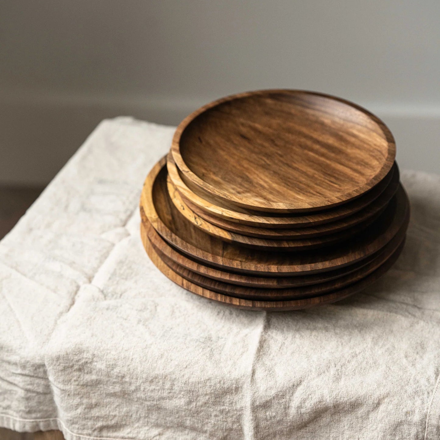 Tamaki Hand Carved Plate 8 pcs set