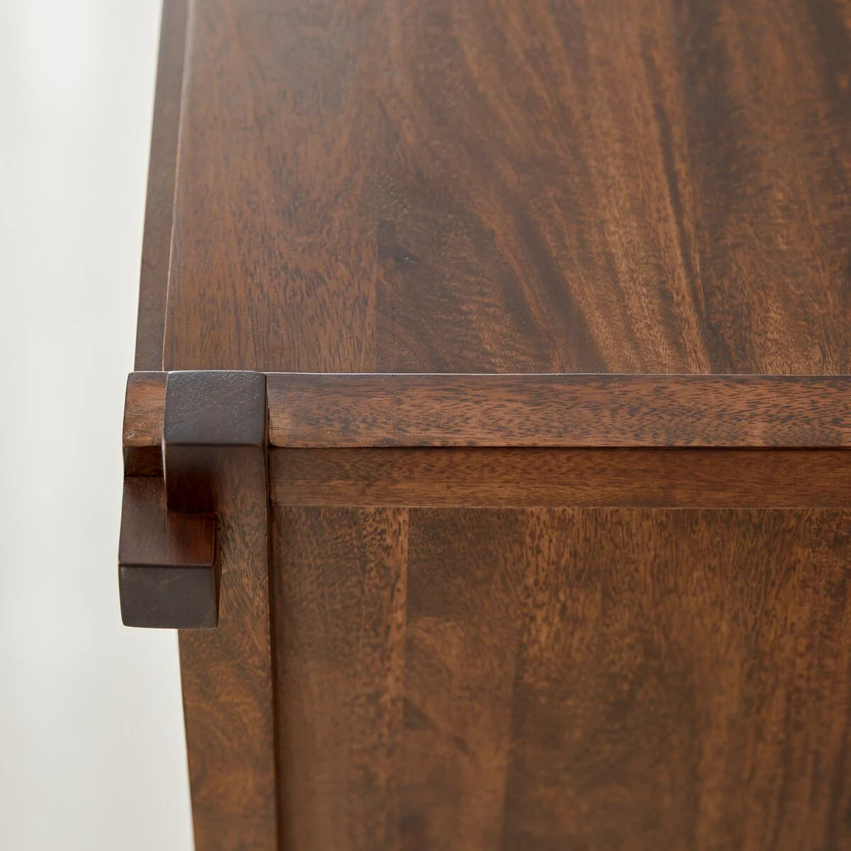 Pandora Sideboard Woodshilp